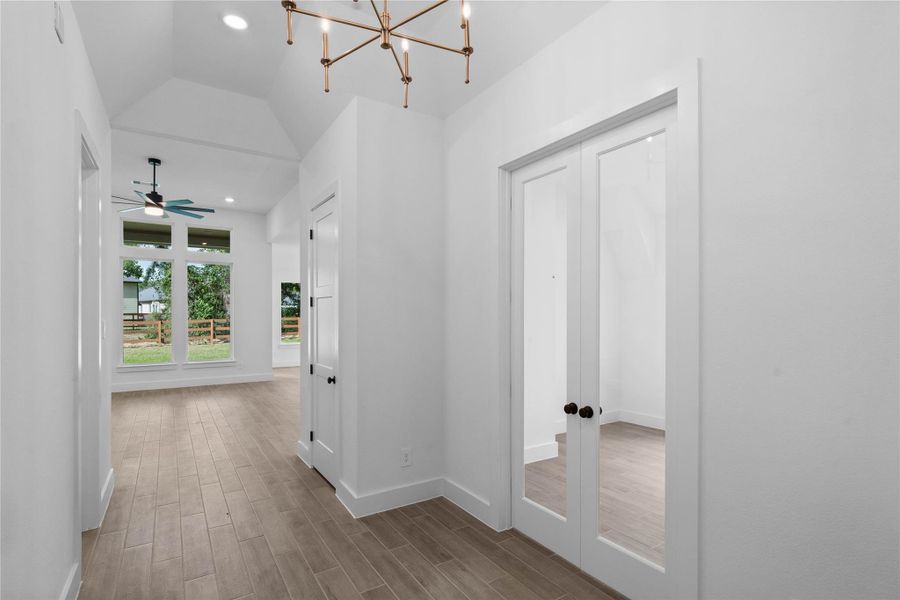 Spacious, unfurnished interior of a new home in Timber Hollow, Magnolia (Image 38).