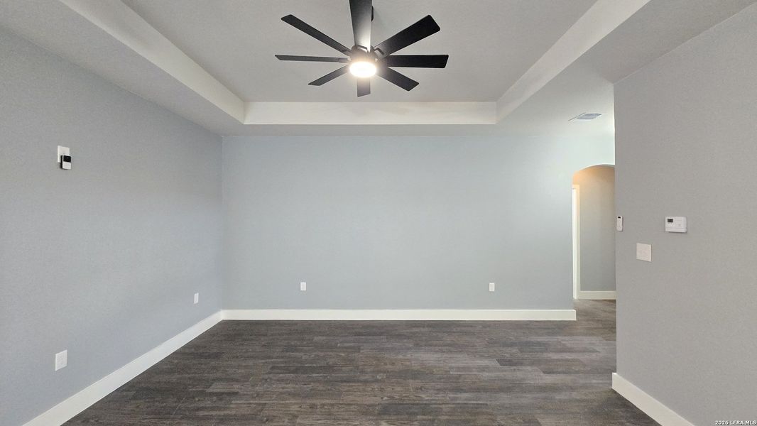 Spacious, unfurnished interior of a new home in , D'Hanis (Image 28).