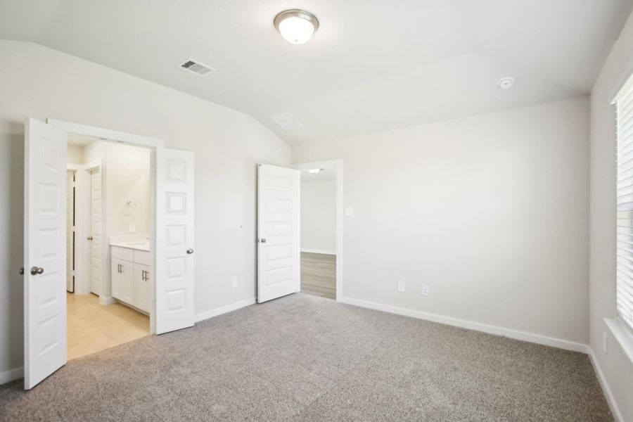 Photo is not of the actual home but is an inspirational photo of builder’s model home and may depict options, furnishings, and/or decorator features that are not included.