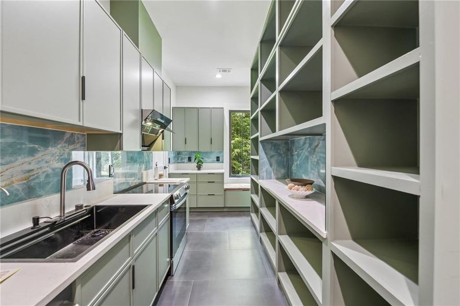 Furnished interior view inside a new home in , Hoschton (Image 10).