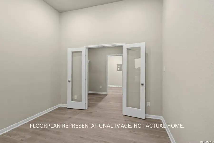 Spacious, unfurnished interior of a new home in Chaparral Ranch, Floresville (Image 9).