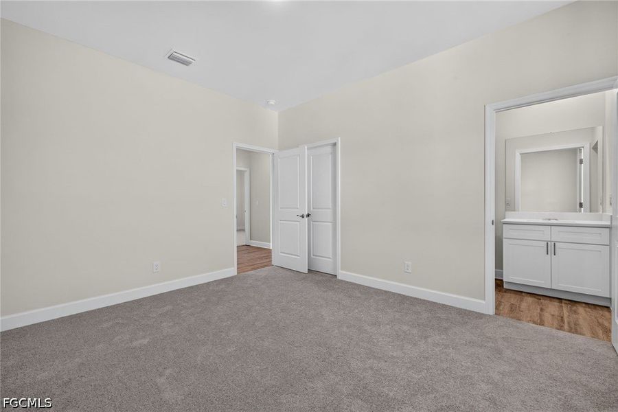 Spacious, unfurnished interior of a new home in Cape Coral, Cape Coral (Image 24). Spacious, unfurnished interior of a new home in Cape Coral, Cape Coral (Image 24).
