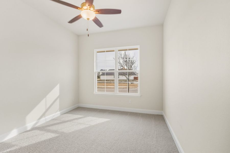 Spacious, unfurnished interior of a new home in Edgewater, Fate (Image 36).