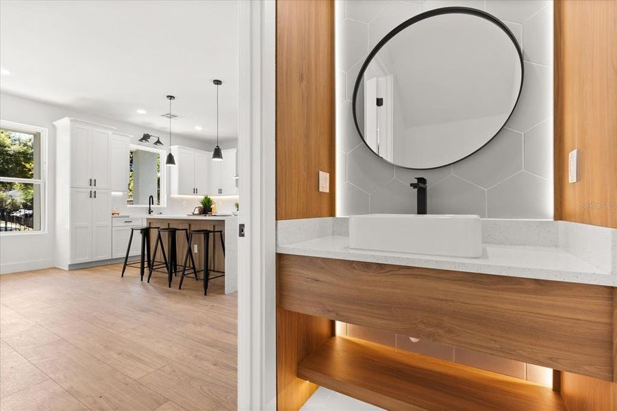 Furnished interior view inside a new home in , Orlando (Image 13).