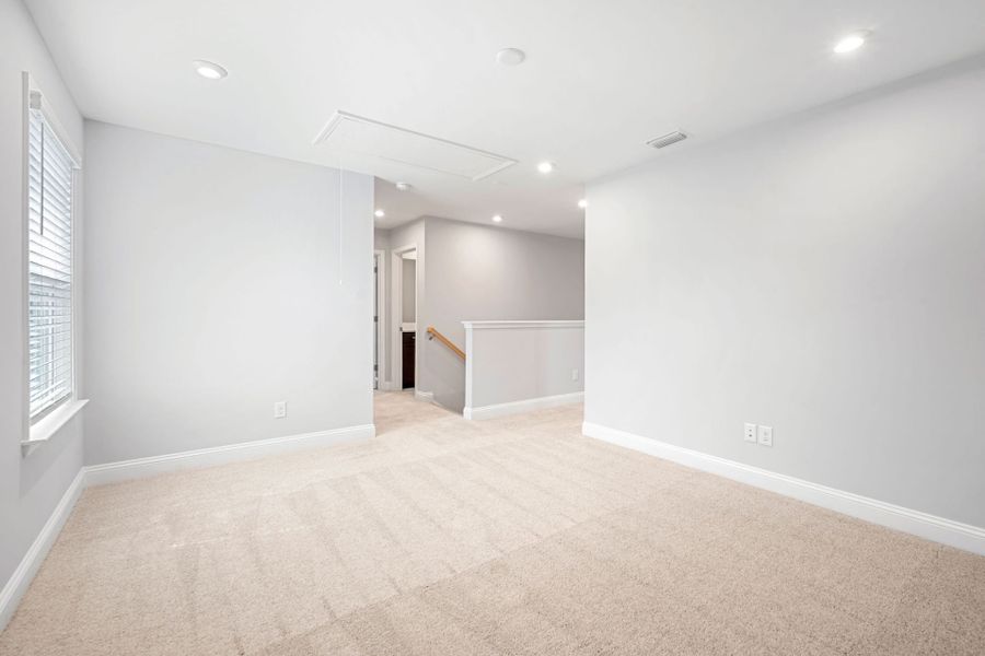 Spacious, unfurnished interior of a new home in Salem Bay, Beaufort (Image 18). Spacious, unfurnished interior of a new home in Salem Bay, Beaufort (Image 18).