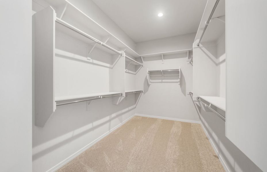 Spacious, unfurnished interior of a new home in Visara, Surprise (Image 21).