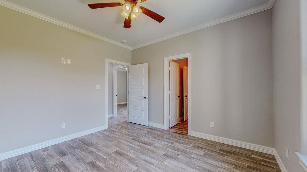 Spacious, unfurnished interior of a new home in , Beaumont (Image 23).