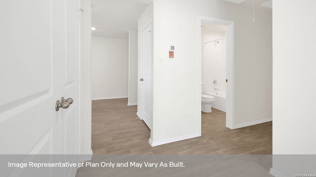 Spacious, unfurnished interior of a new home in Lantana, Lockhart (Image 19).