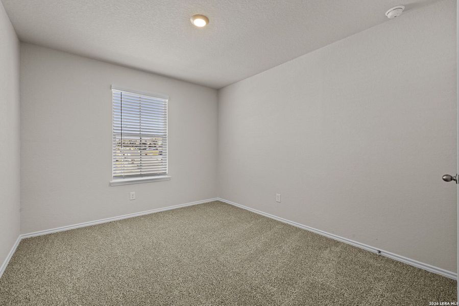 Spacious, unfurnished interior of a new home in Stonehill, San Antonio (Image 17).