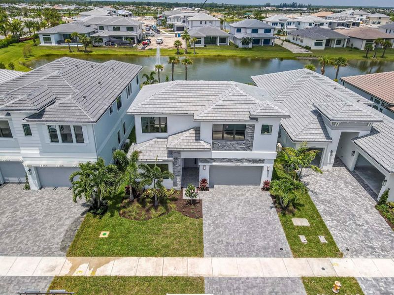 Exterior details and patio area of a home in Apex at Avenir, Palm Beach Gardens (Image 3). Exterior details and patio area of a home in Apex at Avenir, Palm Beach Gardens (Image 3).