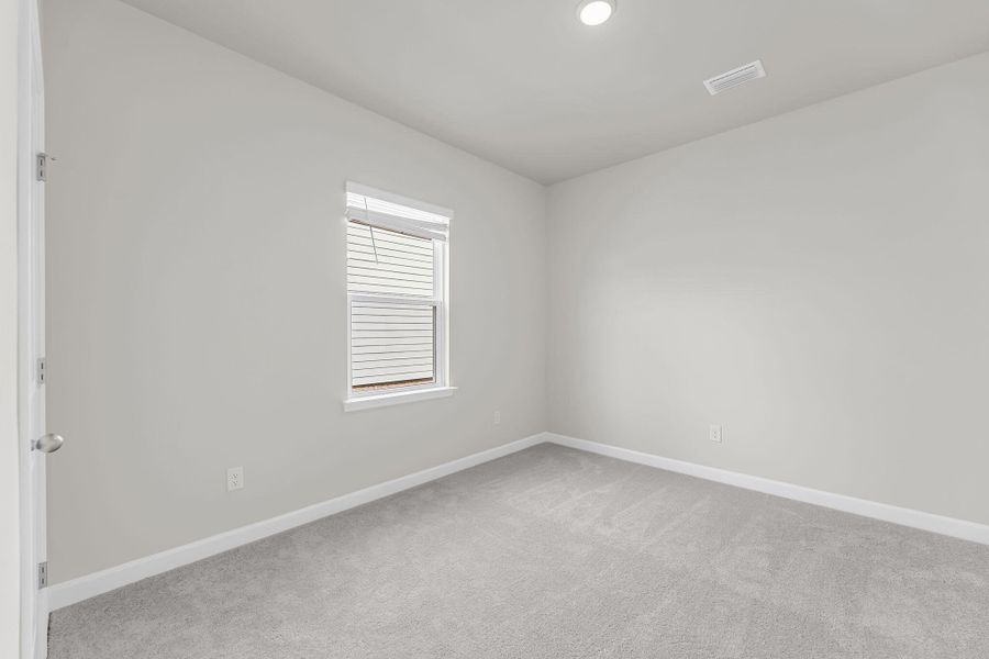 Spacious, unfurnished interior of a new home in , Ravenel (Image 18).