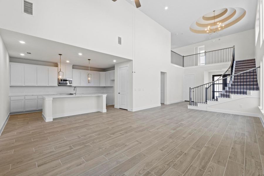 Spacious, unfurnished interior of a new home in Parmer Ranch, Georgetown (Image 21).