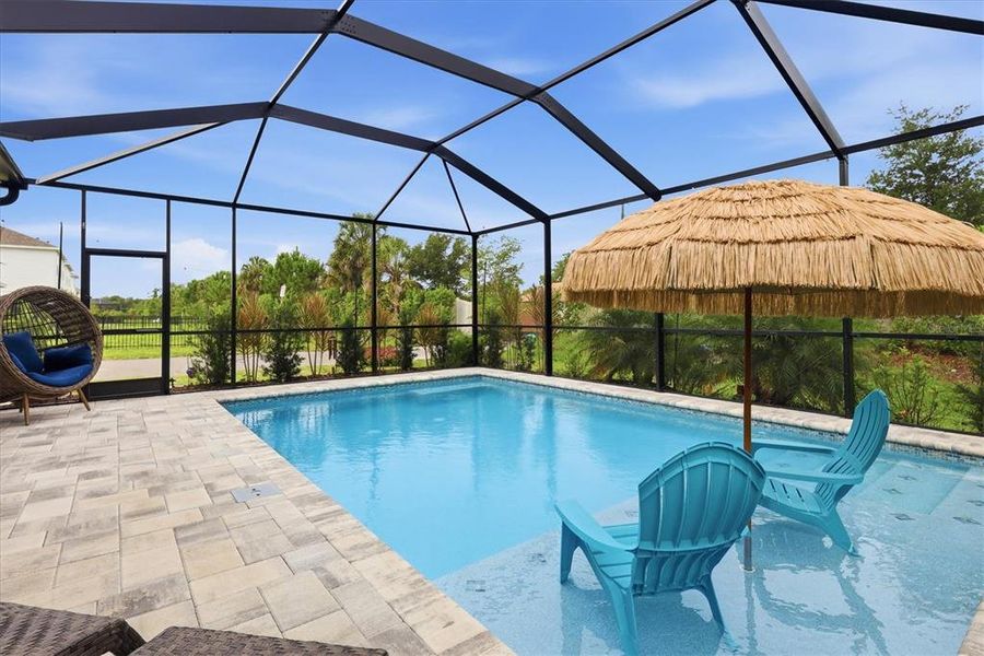 Exterior details and patio area of a home in Palmero, Nokomis (Image 21).