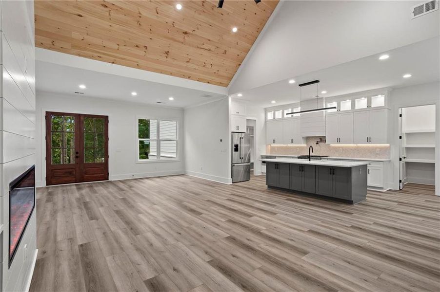 Image 33 of a home in .