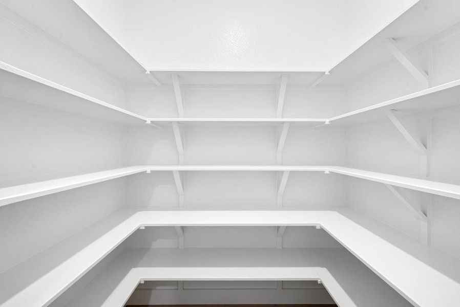 Spacious, unfurnished interior of a new home in Santa Rita Ranch, Liberty Hill (Image 24).