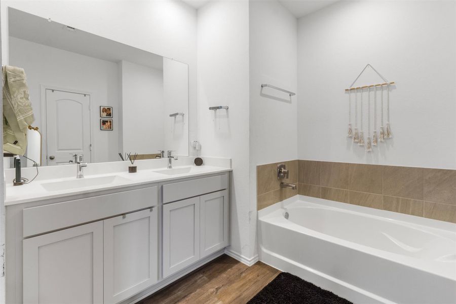 Image 4 of a home in River Ranch Meadows. Image 4 of a home in River Ranch Meadows.