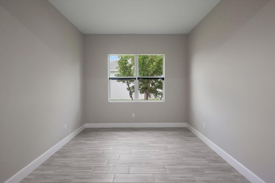 Spacious, unfurnished interior of a new home in , Westlake (Image 20).