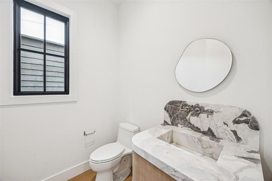 Furnished interior view inside a new home in , Dallas (Image 5).