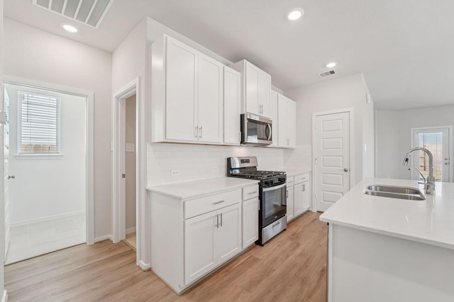 Photo is not of the actual home, but is an inspirational photo of builder’s model home and may depict options, furnishings, and/or decorator features that are not included