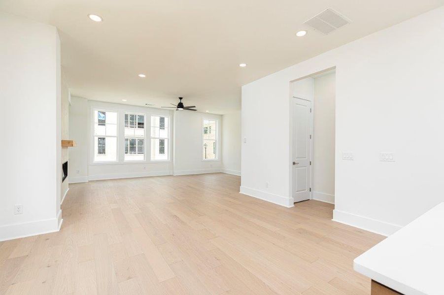 Spacious, unfurnished interior of a new home in , Atlanta (Image 12). Spacious, unfurnished interior of a new home in , Atlanta (Image 12).