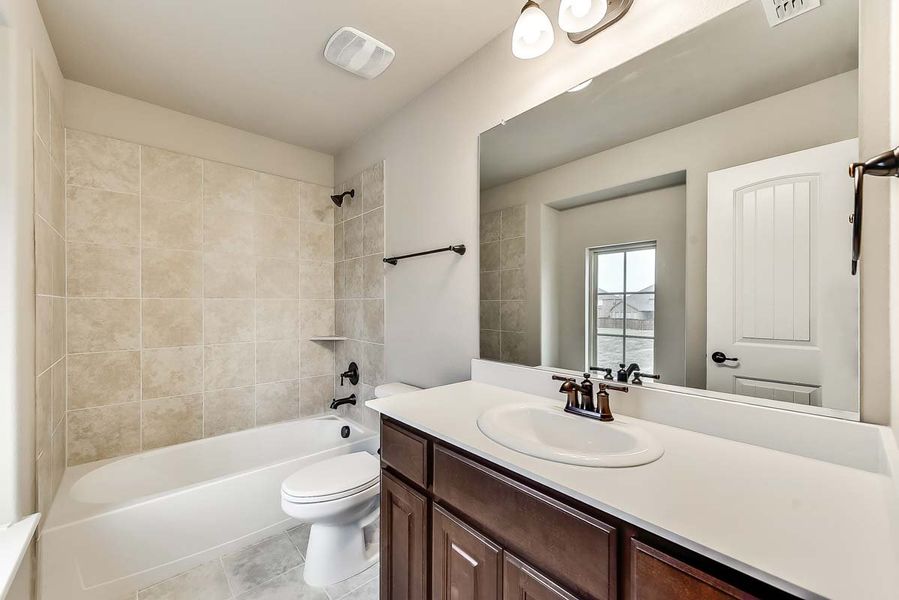 Representative furnished interior of a home built from the Bingham by Pacesetter Homes in Timberbrook, Justin (Image 9). Representative furnished interior of a home built from the Bingham by Pacesetter Homes in Timberbrook, Justin (Image 9).