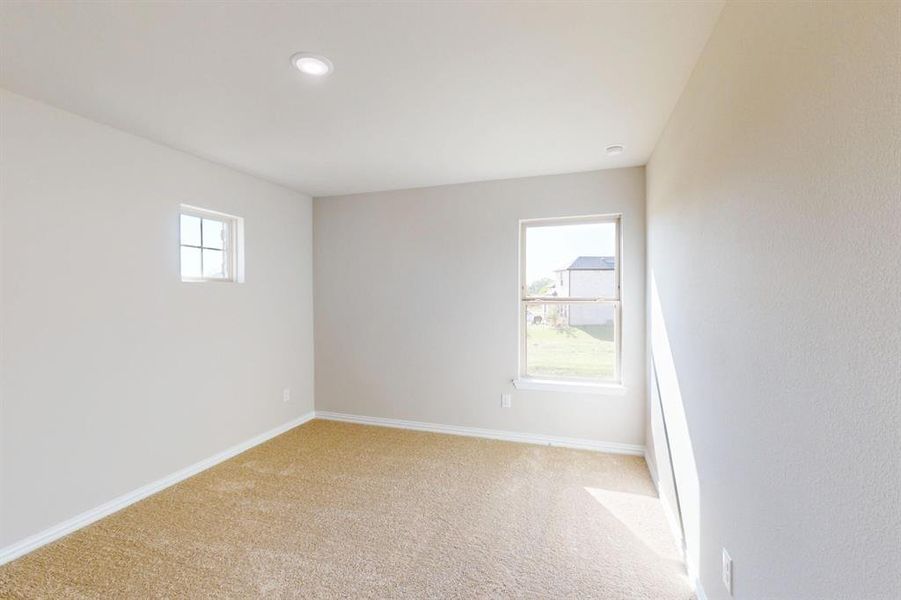 Spacious, unfurnished interior of a new home in Vintage Village, Argyle (Image 30).