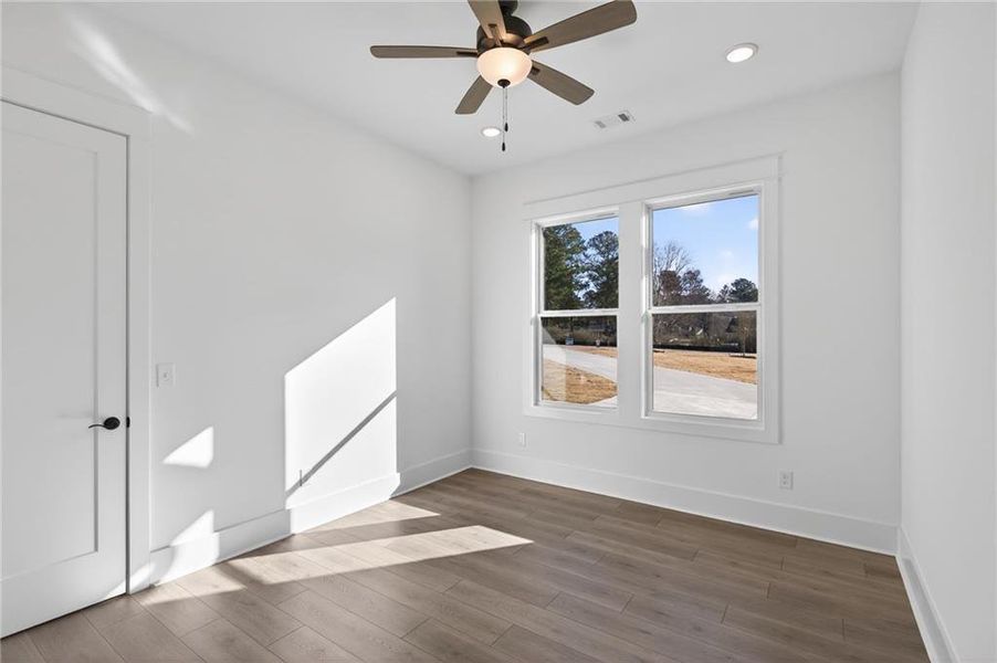 Spacious, unfurnished interior of a new home in , Dallas (Image 31).