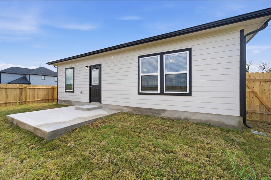 Exterior details and patio area of a home in Paramount, Kyle (Image 23).