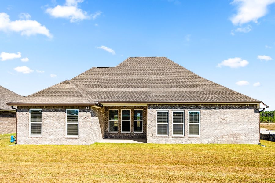 Exterior details and patio area of a home in Natureview, Freeport (Image 3).
