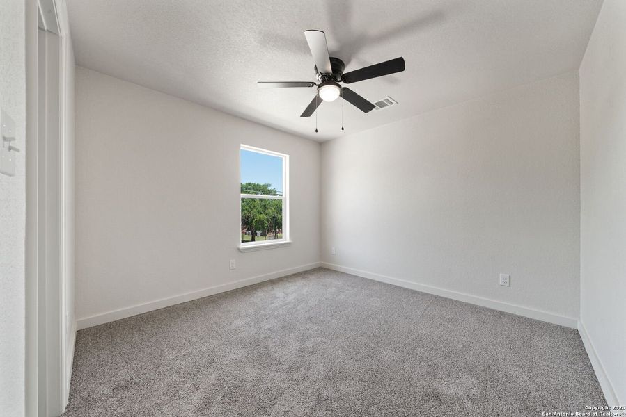 Spacious, unfurnished interior of a new home in , San Antonio (Image 20).