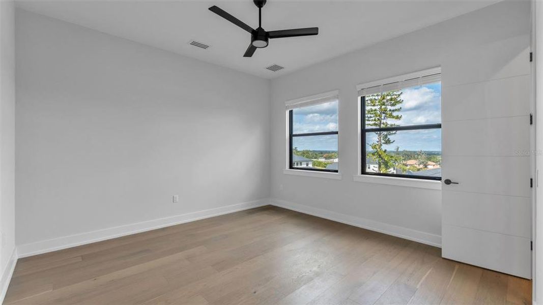 Spacious, unfurnished interior of a new home in Delphi Hills, Lakeland (Image 21).