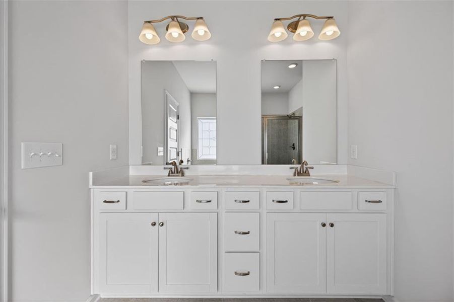 Furnished interior view inside a new home in Victoria Heights, Dallas (Image 16).