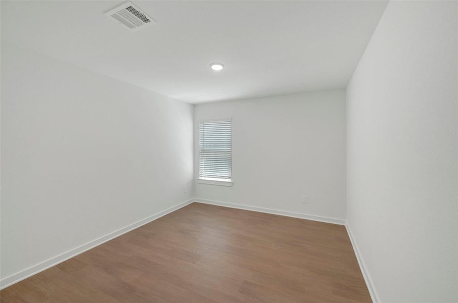 Spacious, unfurnished interior of a new home in Moran Ranch, Willis (Image 13).