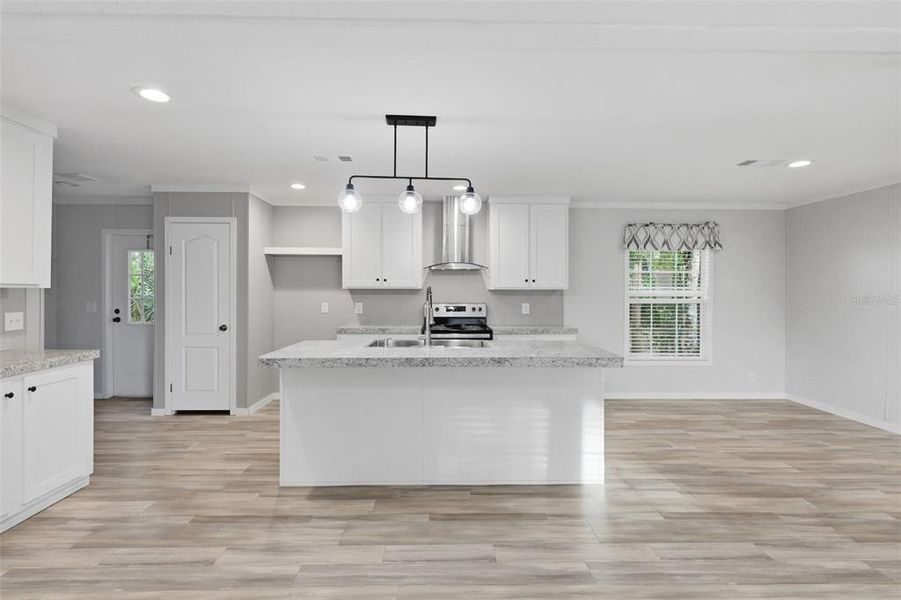 Furnished interior view inside a new home in , Casselberry (Image 6).