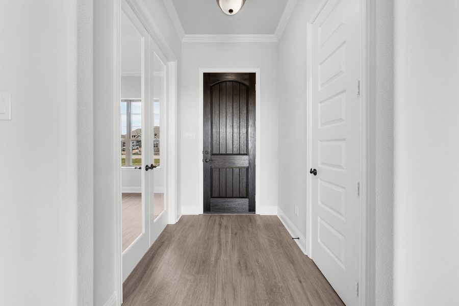 Spacious, unfurnished interior of a new home in Heritage, Rockwall (Image 27).