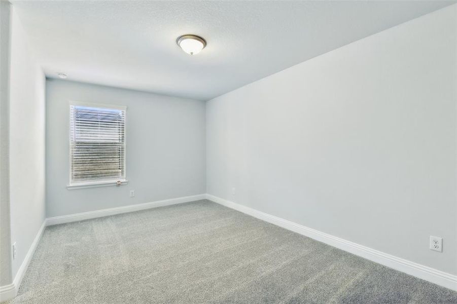 Spacious, unfurnished interior of a new home in Evergreen 40', Conroe (Image 17).