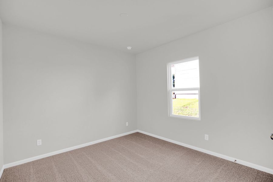 Spacious, unfurnished interior of a new home in Carriage Estates, Lexington (Image 15).