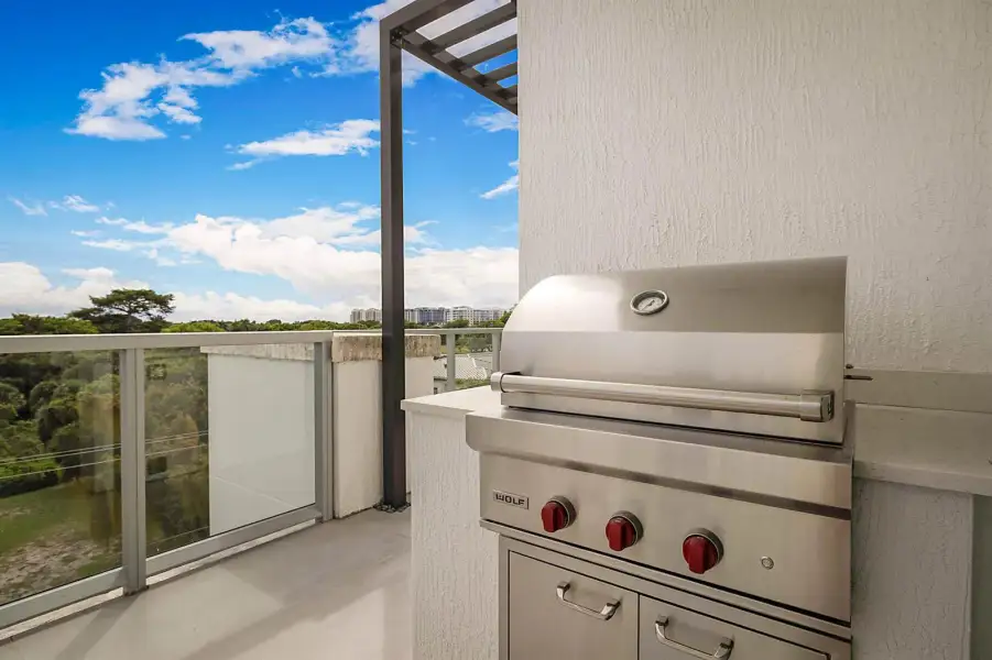 WOLF GAS GRILL IN YOUR OWN TERRACE WOLF GAS GRILL IN YOUR OWN TERRACE
