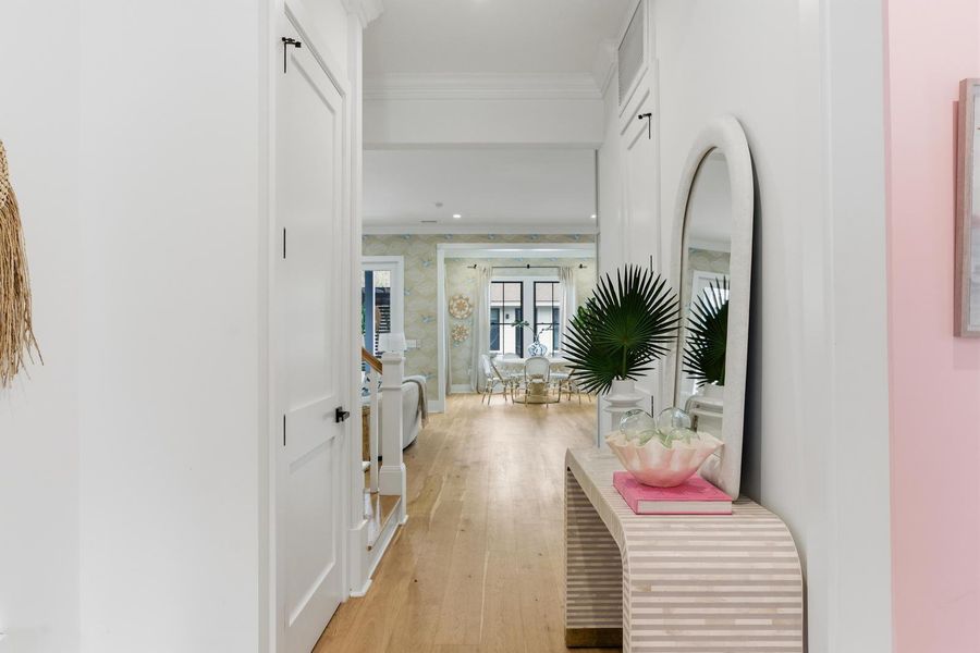 Furnished interior view inside a new home in , Charleston (Image 72).
