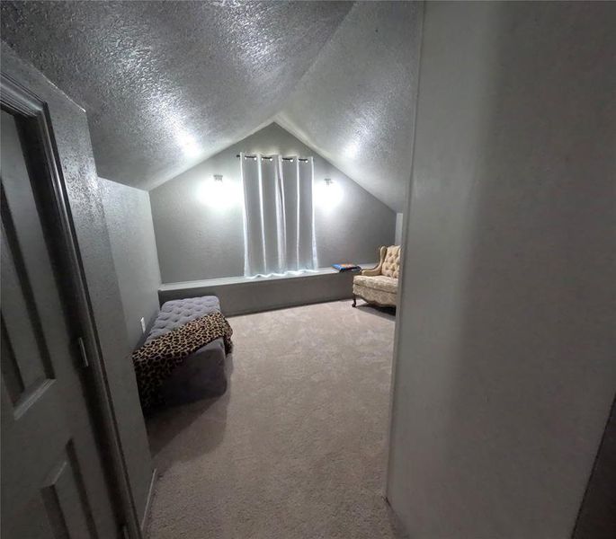 Image 33 of a home in .