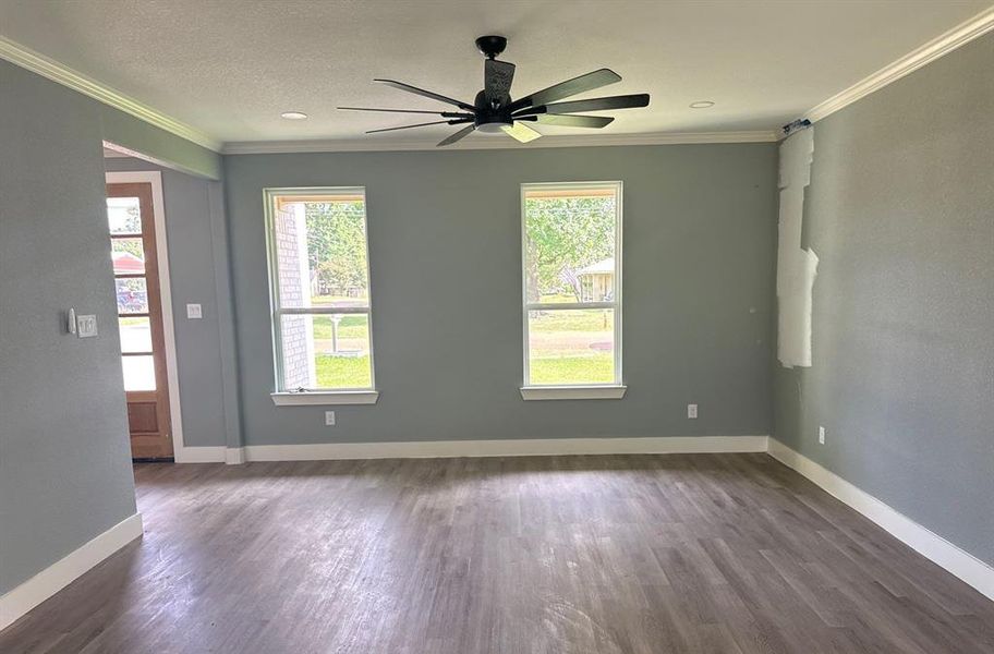 Spacious, unfurnished interior of a new home in , Kemp (Image 11).
