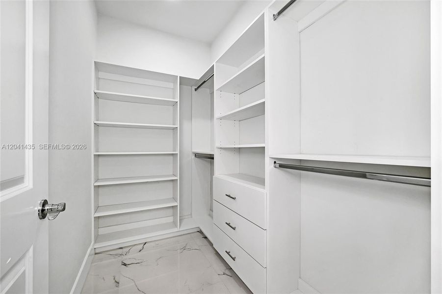 Image 41 of a home in .