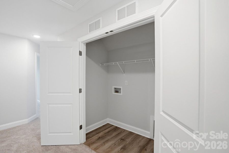 Spacious, unfurnished interior of a new home in Harrisburg Village, Harrisburg (Image 32).