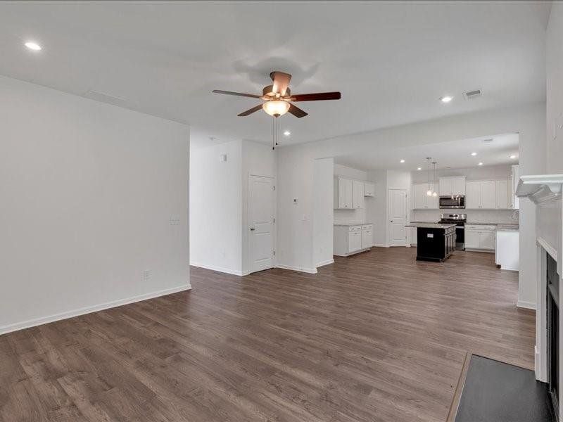 Spacious, unfurnished interior of a new home in The Overlook at Factory Shoals, Mableton (Image 8). Spacious, unfurnished interior of a new home in The Overlook at Factory Shoals, Mableton (Image 8).