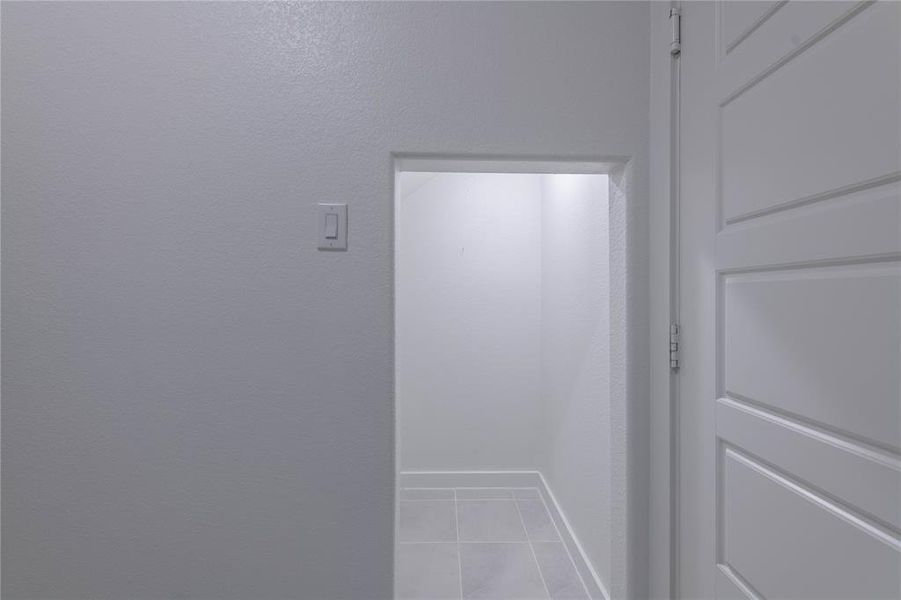 Detailed view of baseboards