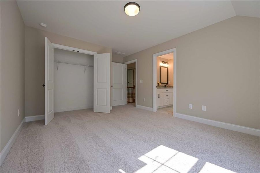 Spacious, unfurnished interior of a new home in , Douglasville (Image 27).