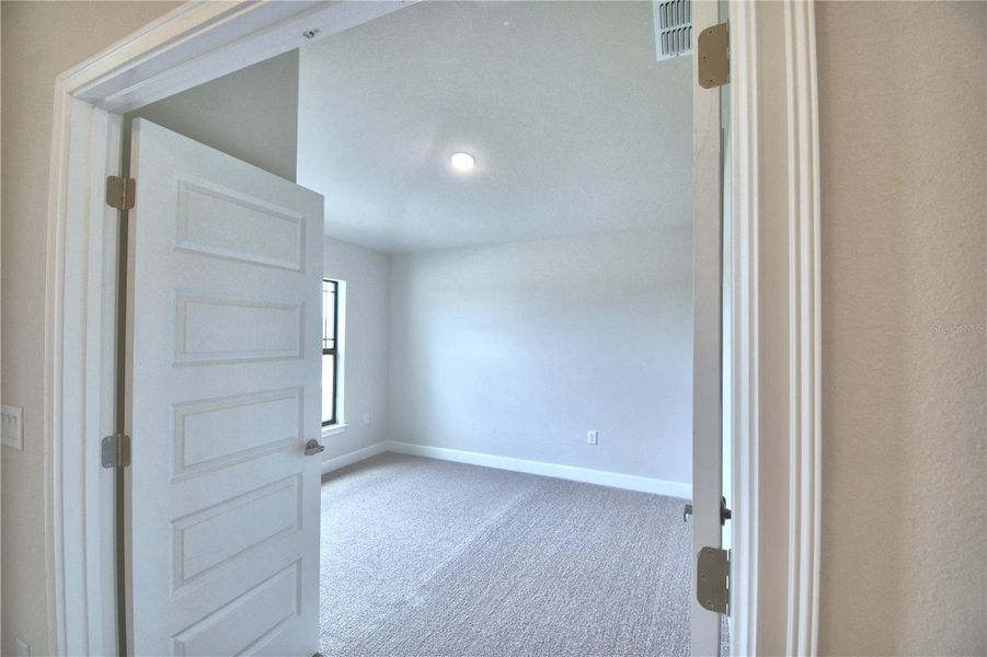 Spacious, unfurnished interior of a new home in Lake Juliana Estates, Auburndale (Image 11). Spacious, unfurnished interior of a new home in Lake Juliana Estates, Auburndale (Image 11).