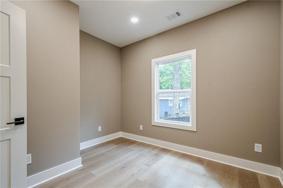 Spacious, unfurnished interior of a new home in , Woodstock (Image 21).