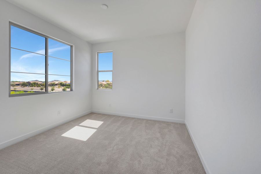Spacious, unfurnished interior of a new home in Soleo, San Tan Valley (Image 38).