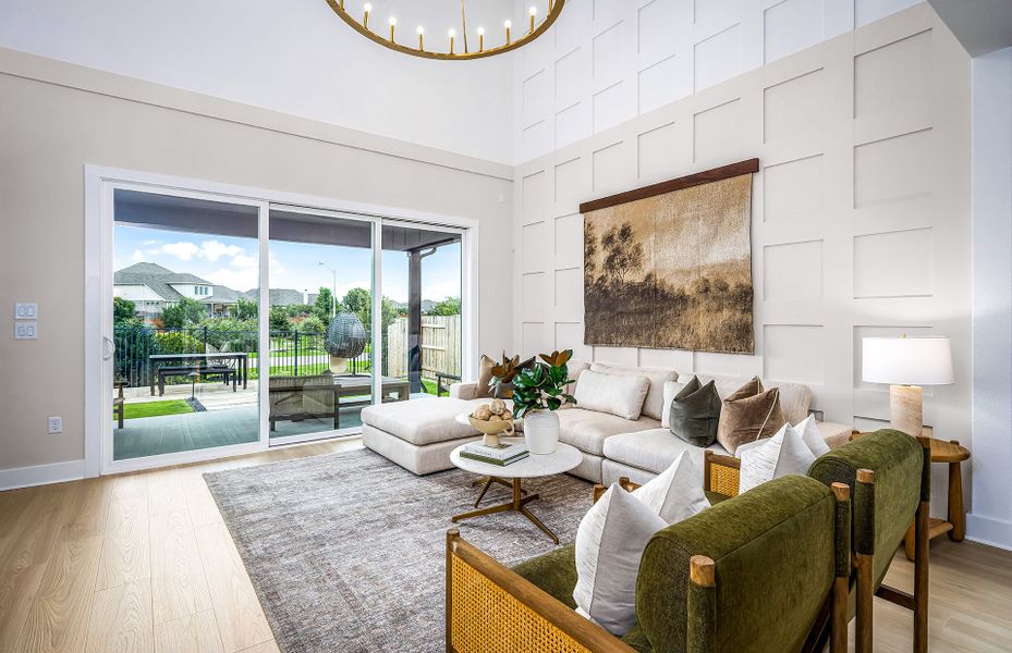Expansive Gathering Room